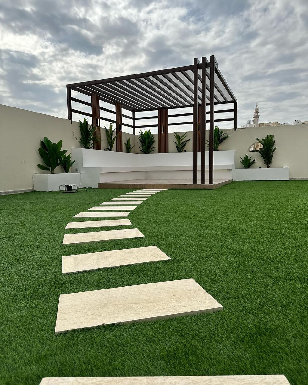 مظلات وجلسات خارجية (15)