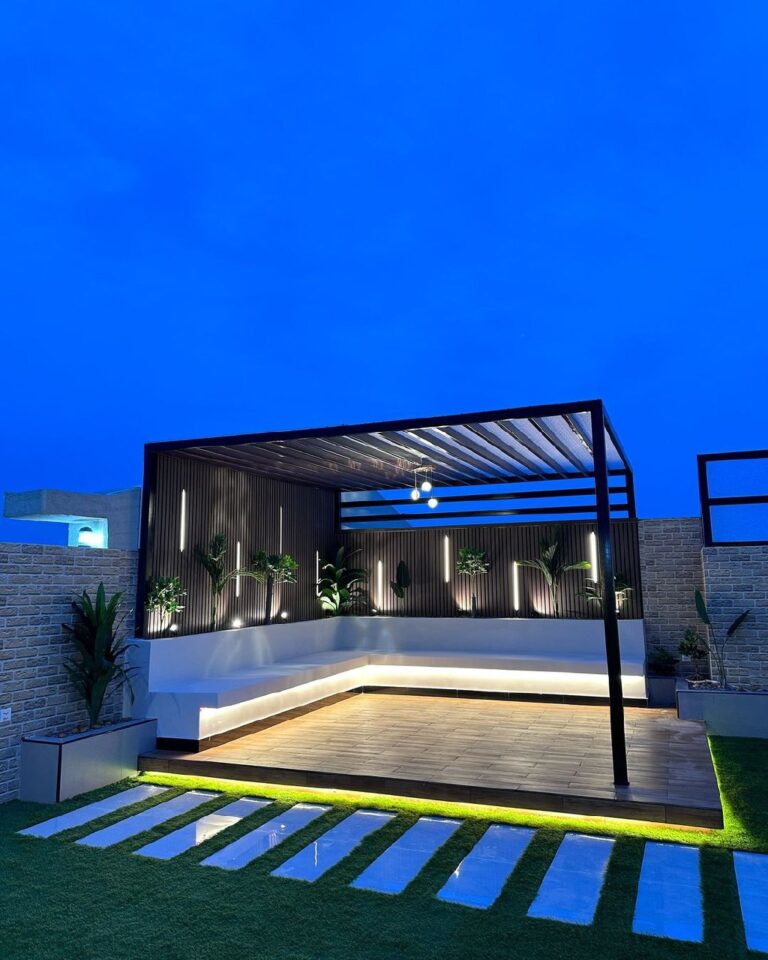 مظلات وجلسات خارجية (25)