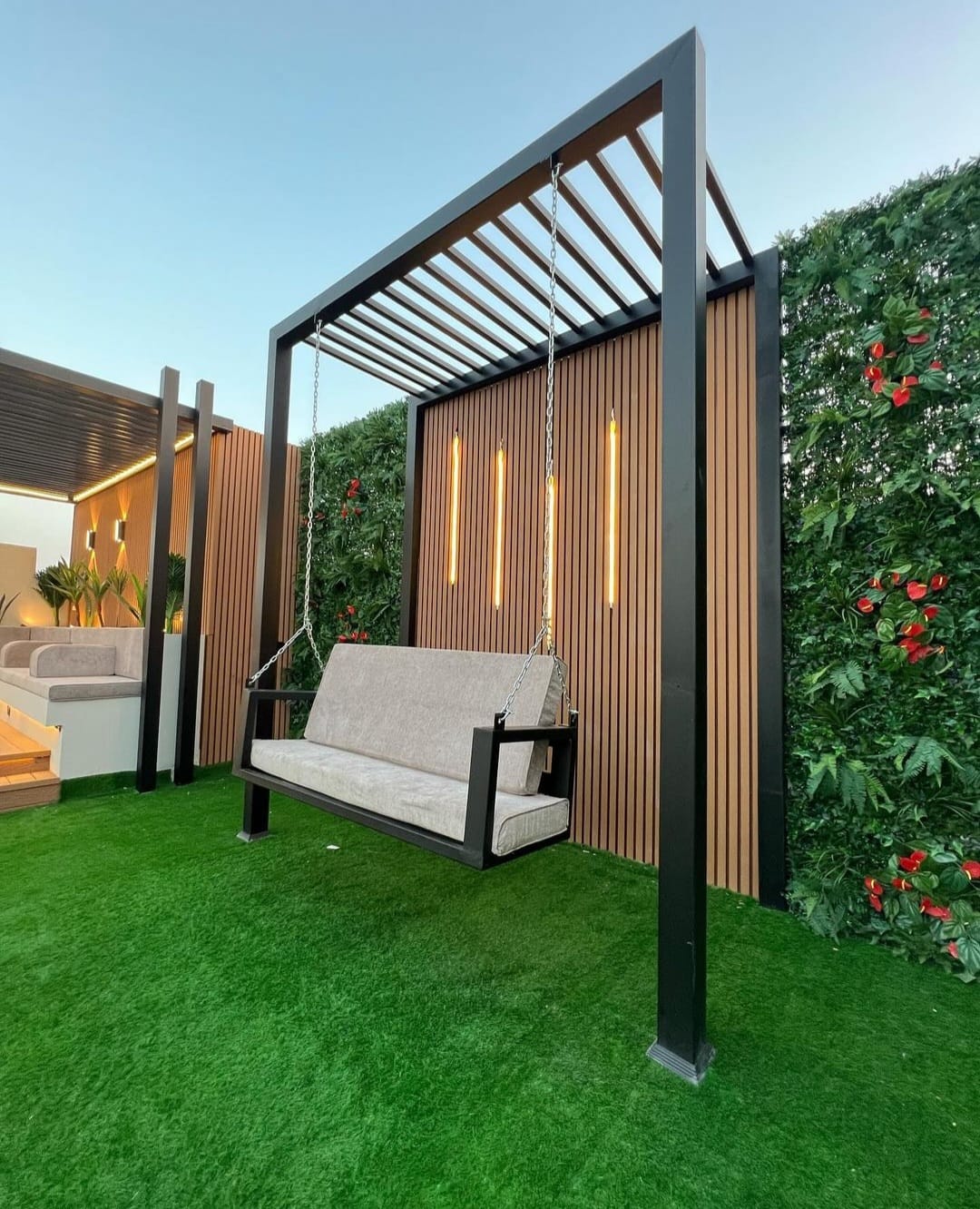 مظلات وجلسات خارجية (65)